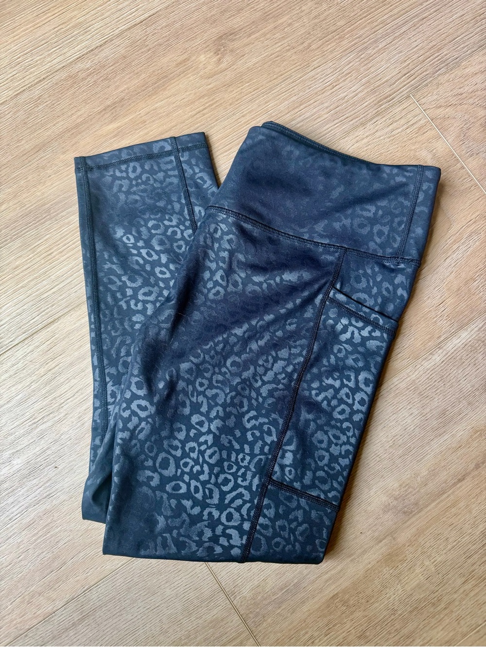 CVG Black Leopard Capris